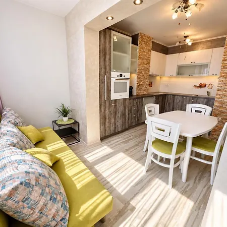 1br Next To Grand Mall Апартаменты