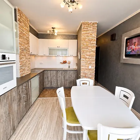 1br Next To Grand Mall Апартаменты Варна