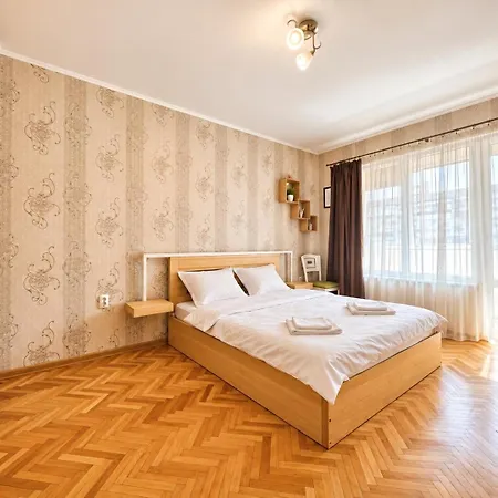 1br Next To Grand Mall Апартаменты *